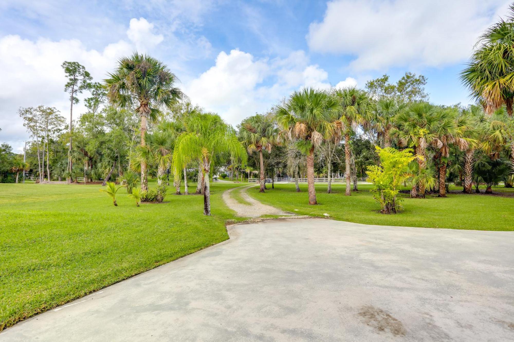 Jupiter Cottage With Patio, Gas Grill And Fire Pit! Bagian luar foto